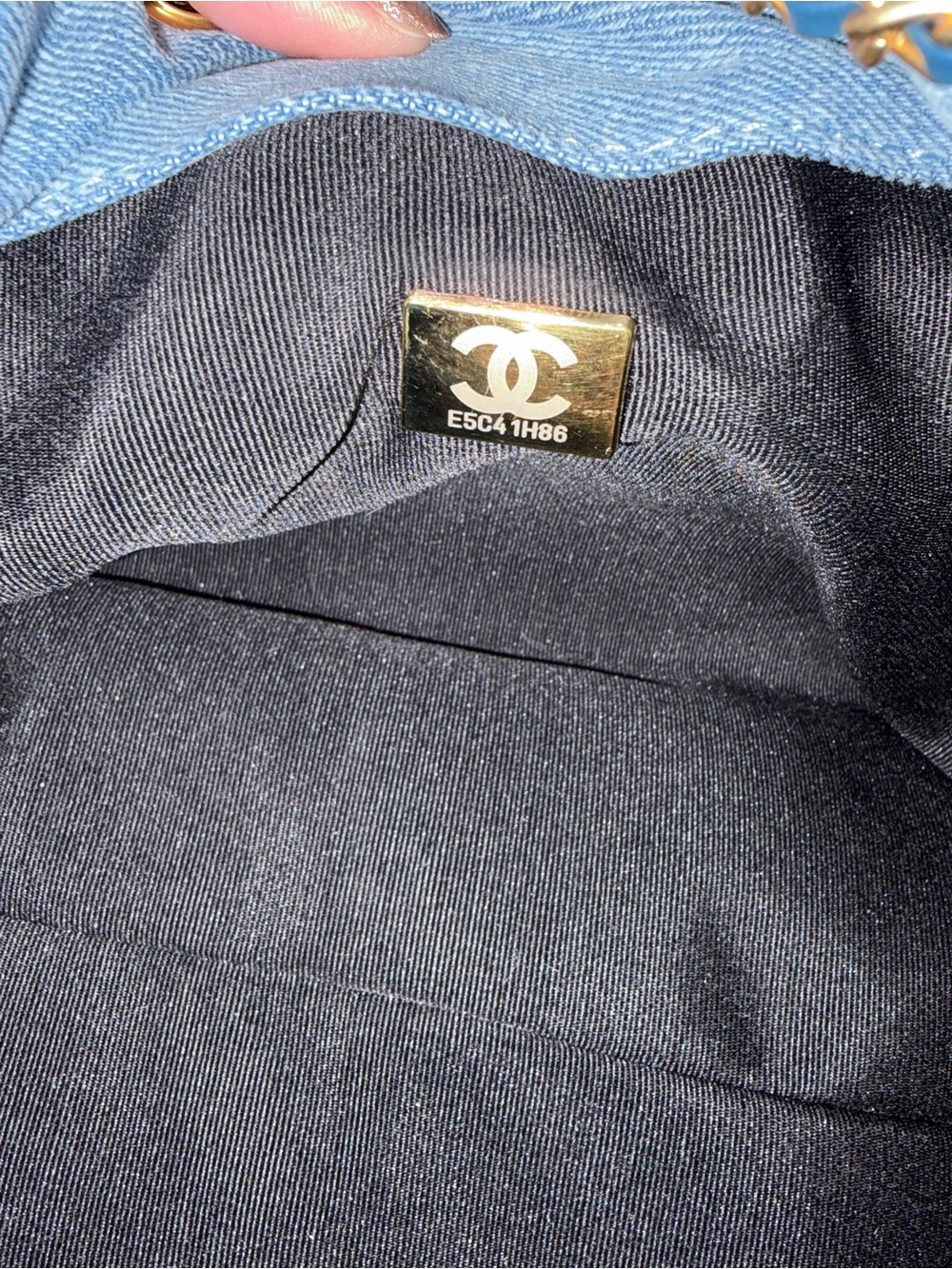 Chanel Small Denim 25 Hobo - Picture 5 of 16
